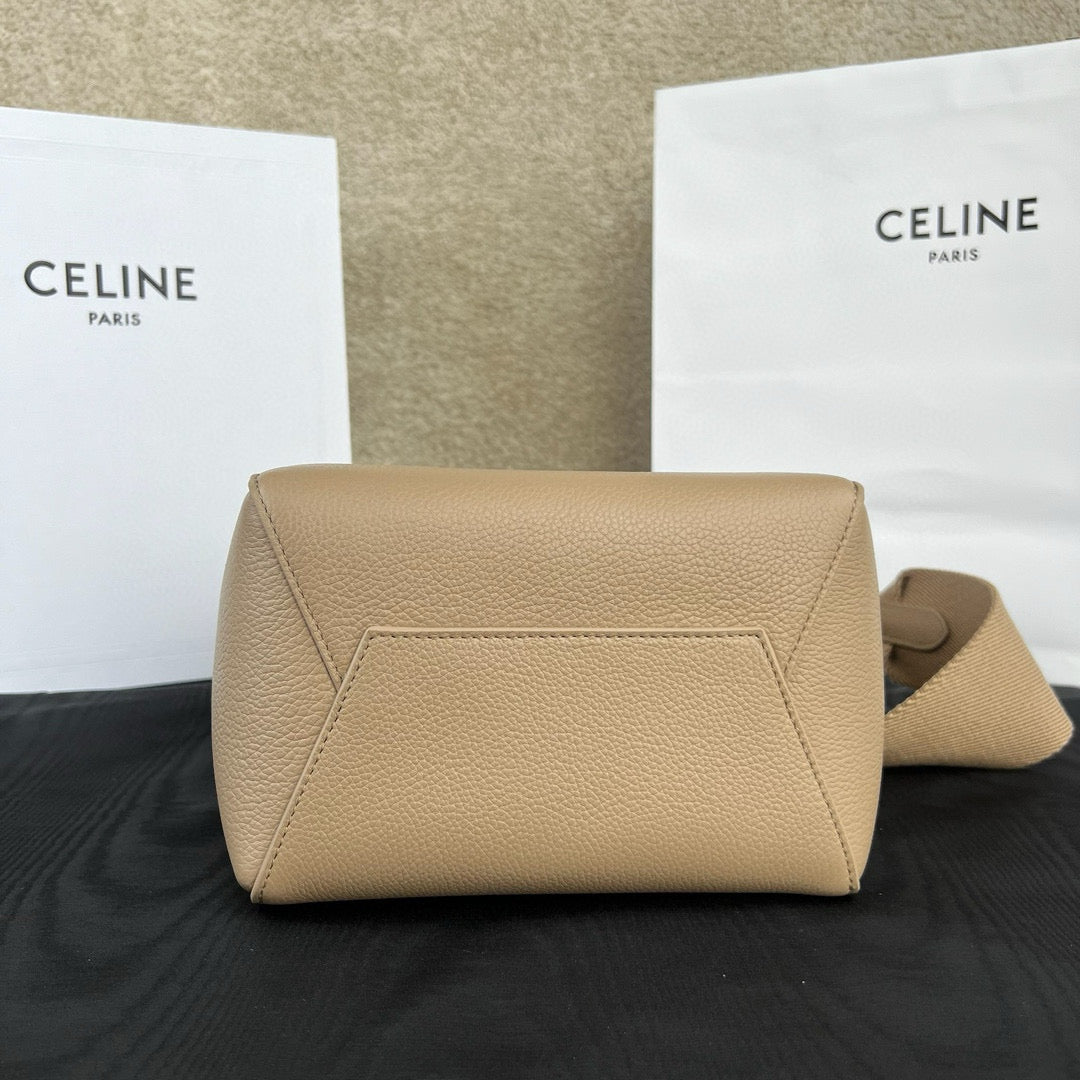 Celine Sangle Bucket