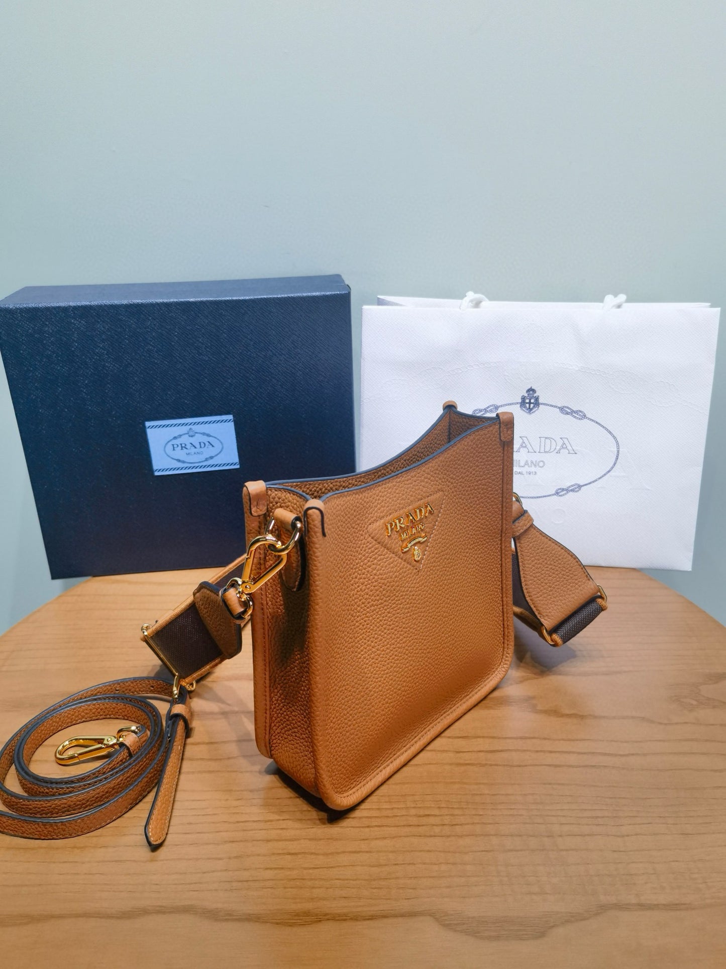PD Arque Shoulder Bag 19x20x6cm