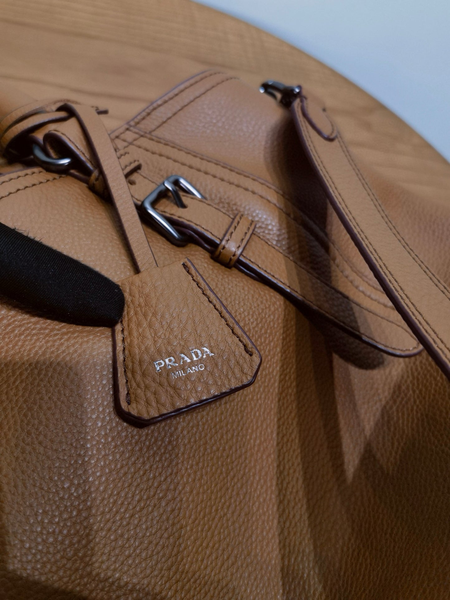 PD Large Leather Tote Bag
 38x32x14cm