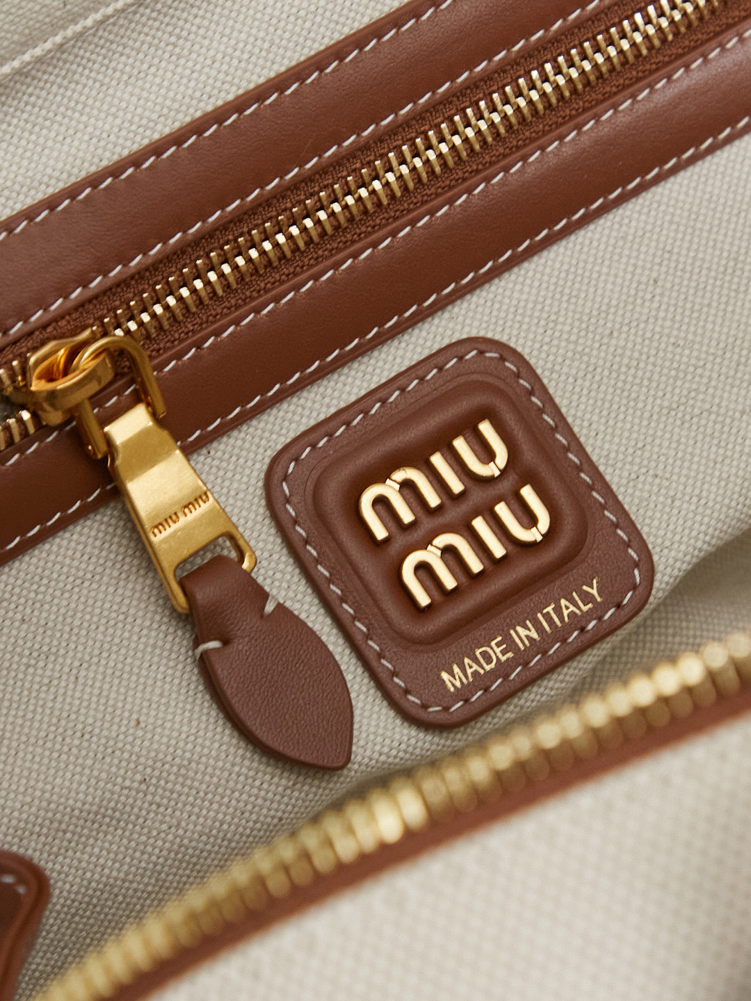 Miu Miu Briefcase 29x17x9cm
