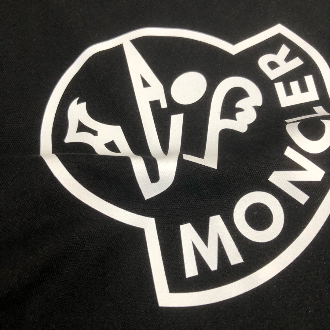 Moncler T-shirt