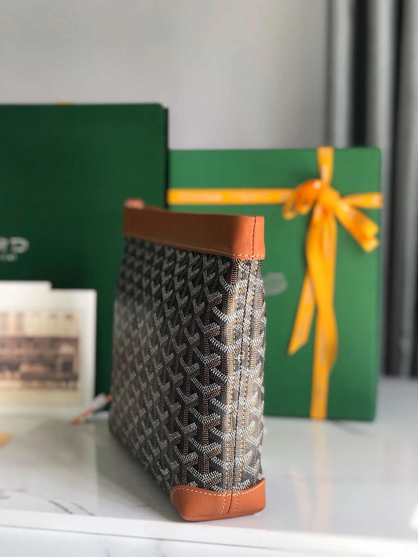 Goyard Conti