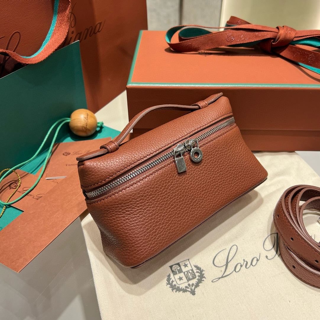 Loro Piana 16 Classic Bag