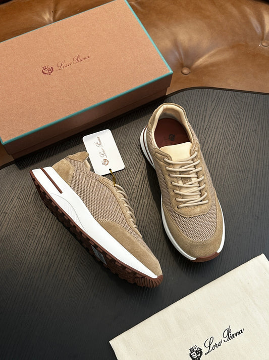 LP Sneakers