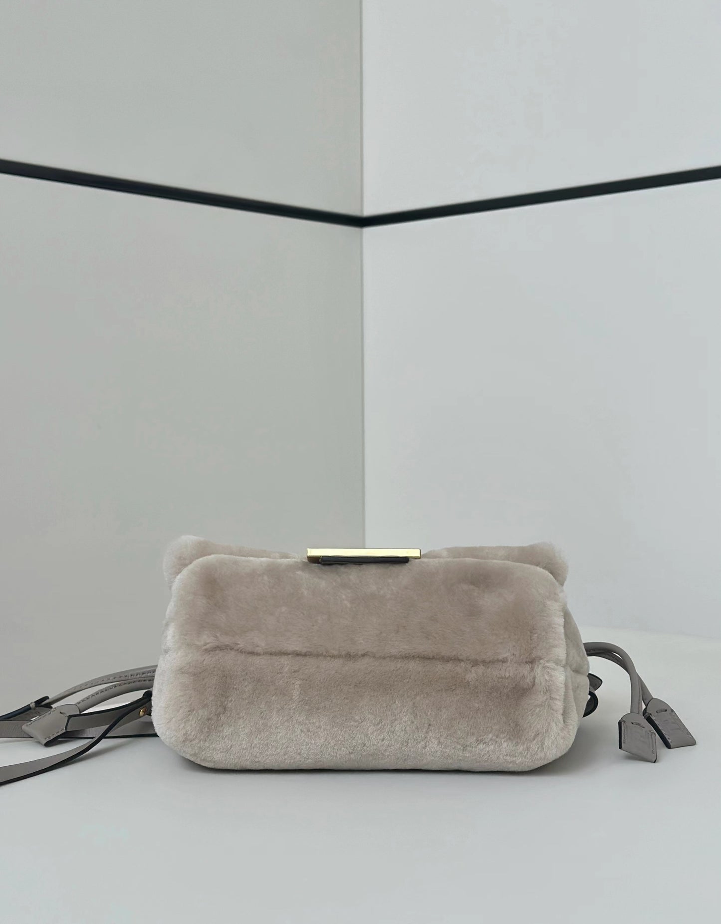 Fendi Mamma Baguette Bag (Small)