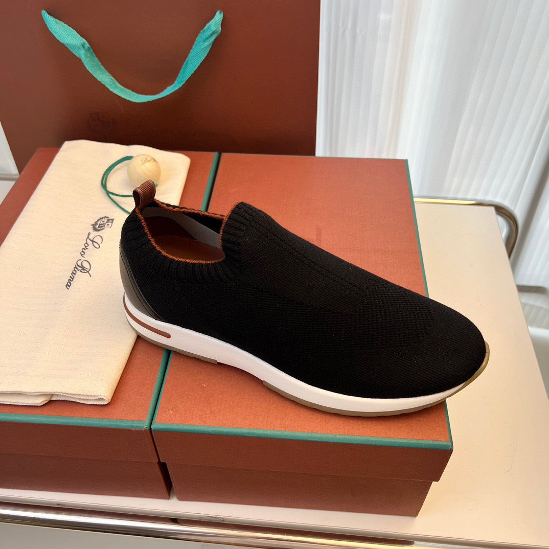 LP Sneakers
