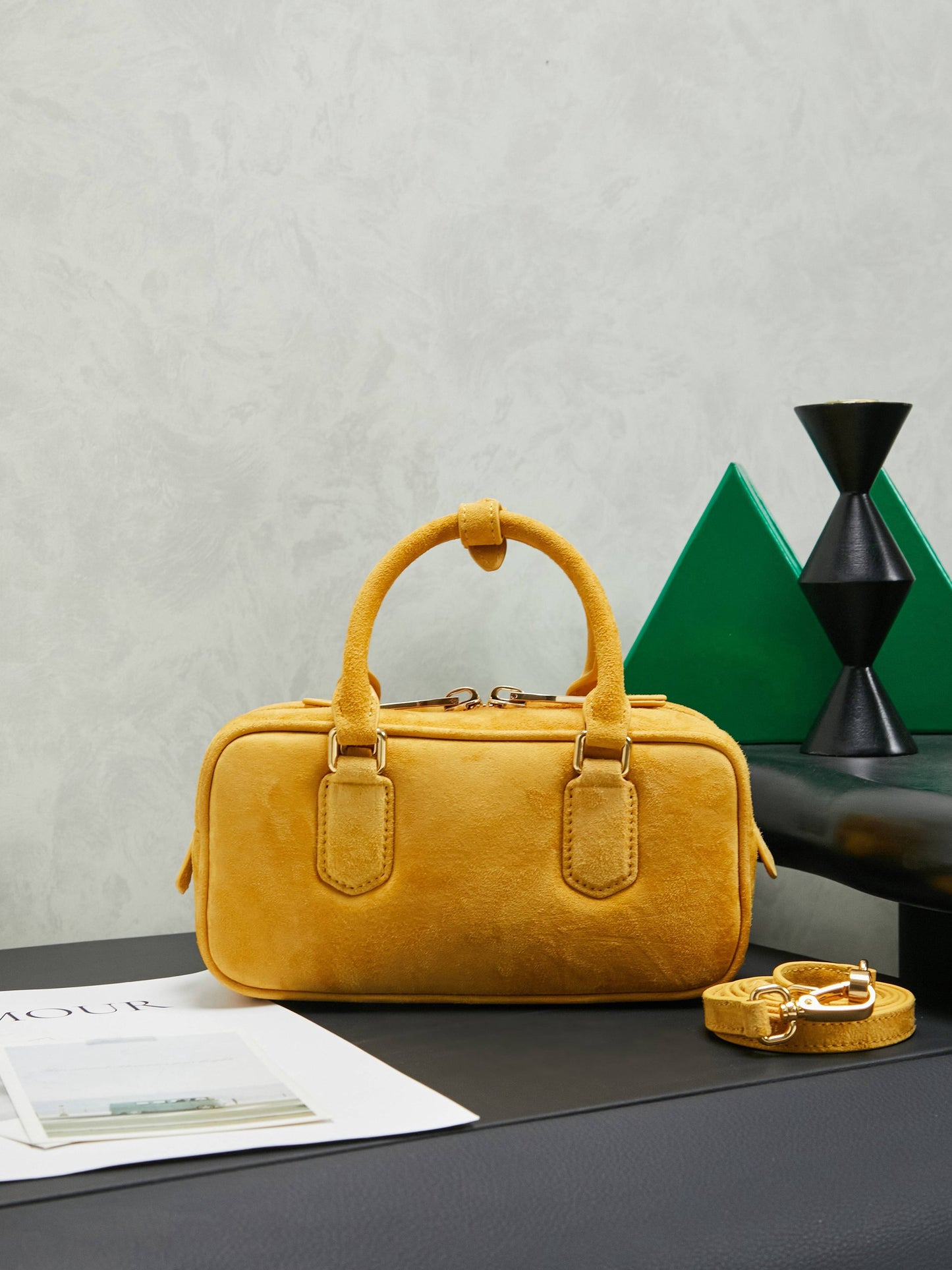 Miu Miu Bowling Bag 22x10.5x7.5cm