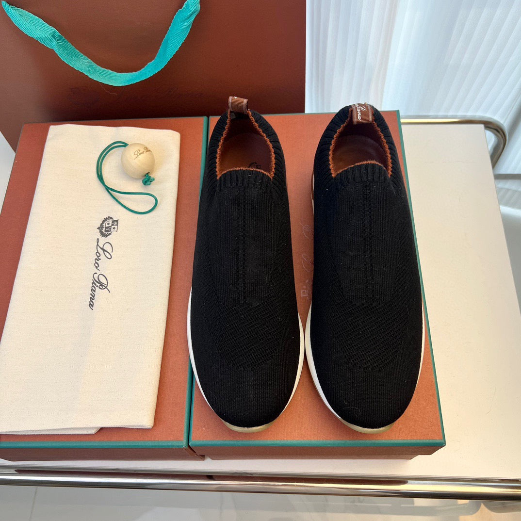 LP Sneakers