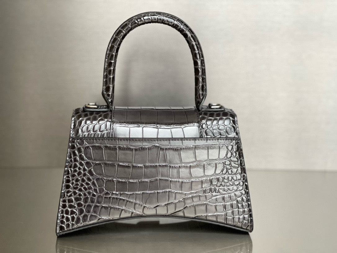 BLCG Hourglass Crocodile Top-handle Handbag
(23x10x24cm)