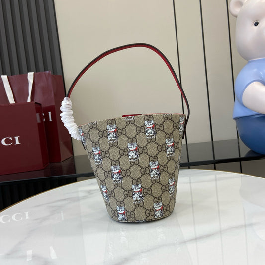 GC Bucket Bag