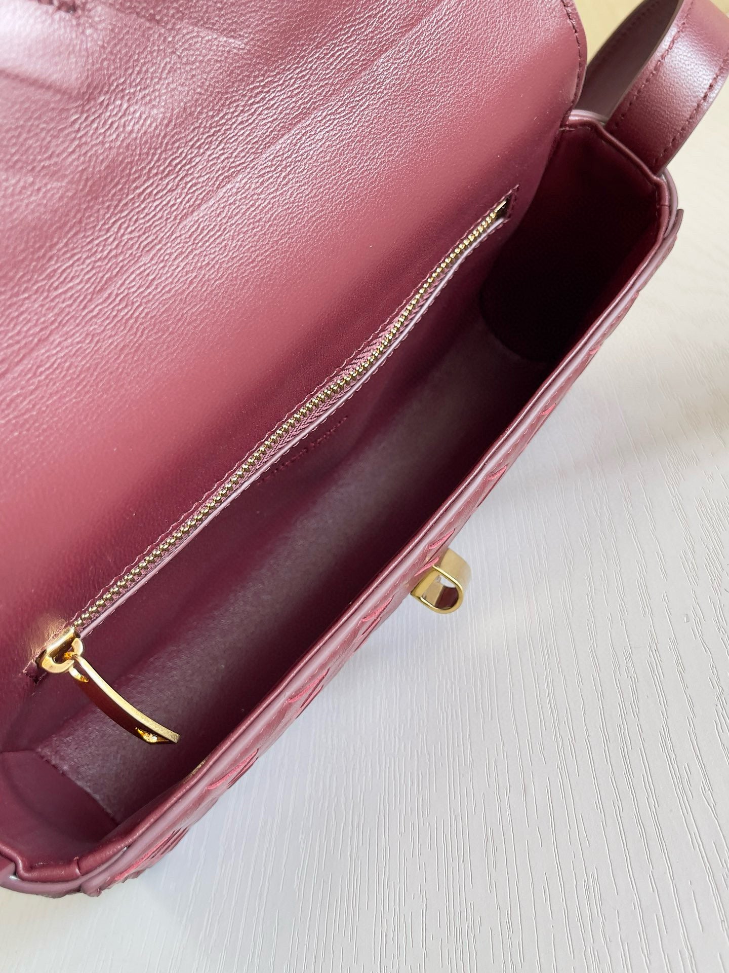 BV Andiamo Clutch Bag 21.5x13x4.5cm
