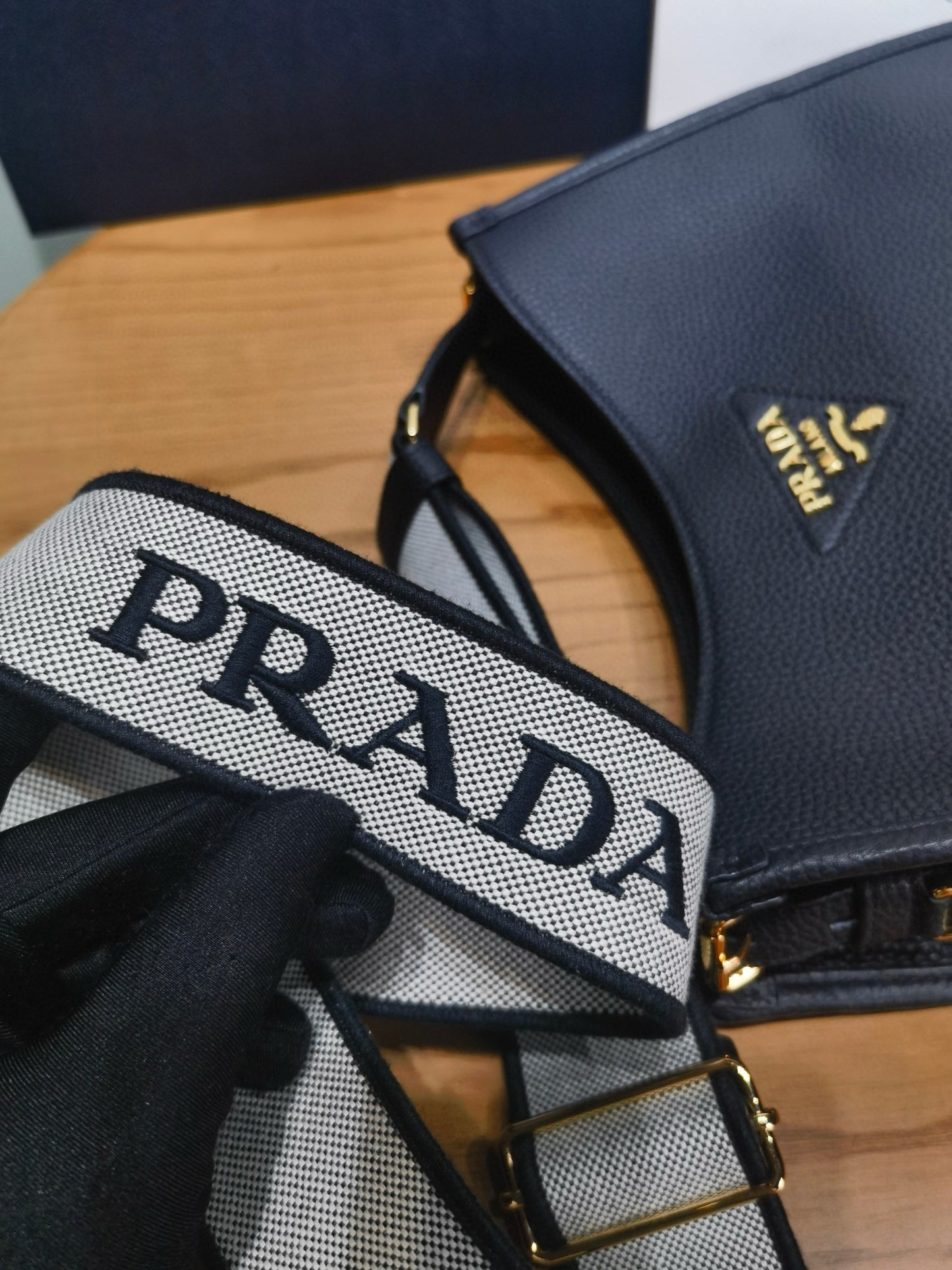 PD Mini Leather Shoulder Bag 30x28x12cm