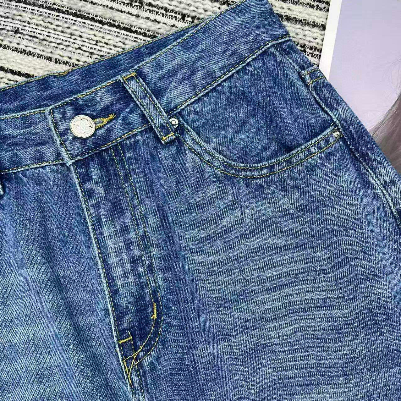 Chanel Jeans