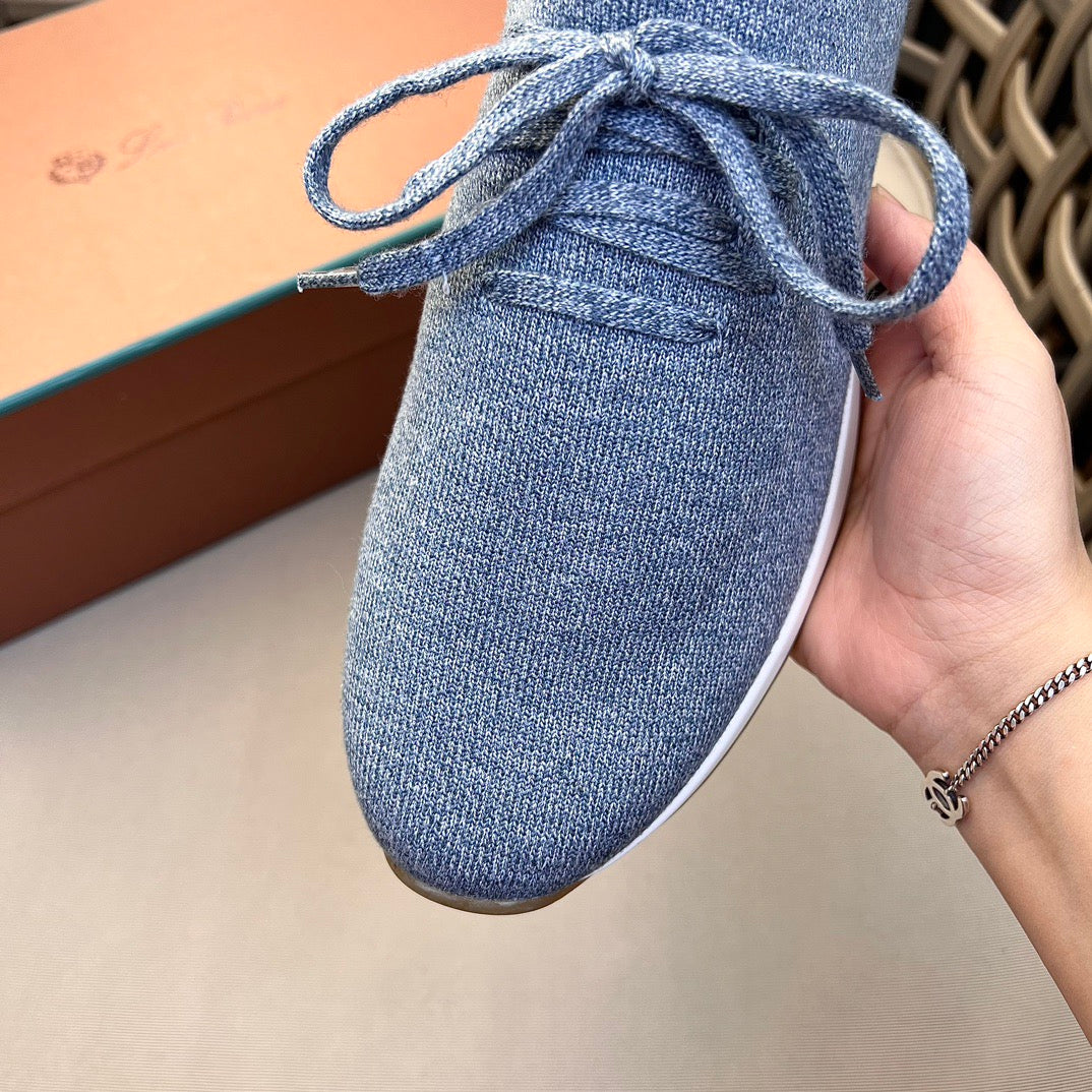 LP Sneakers