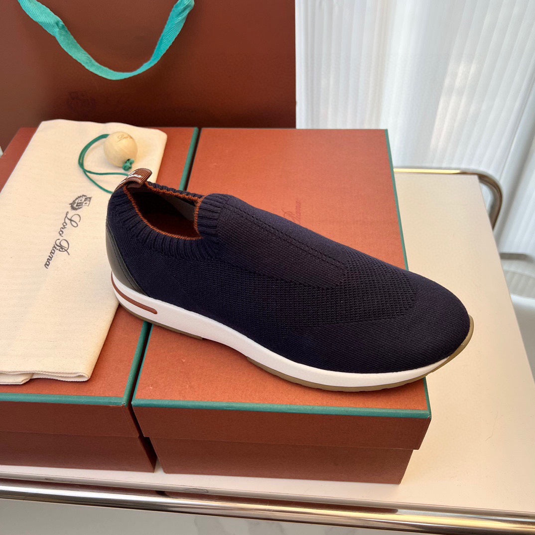 LP Sneakers