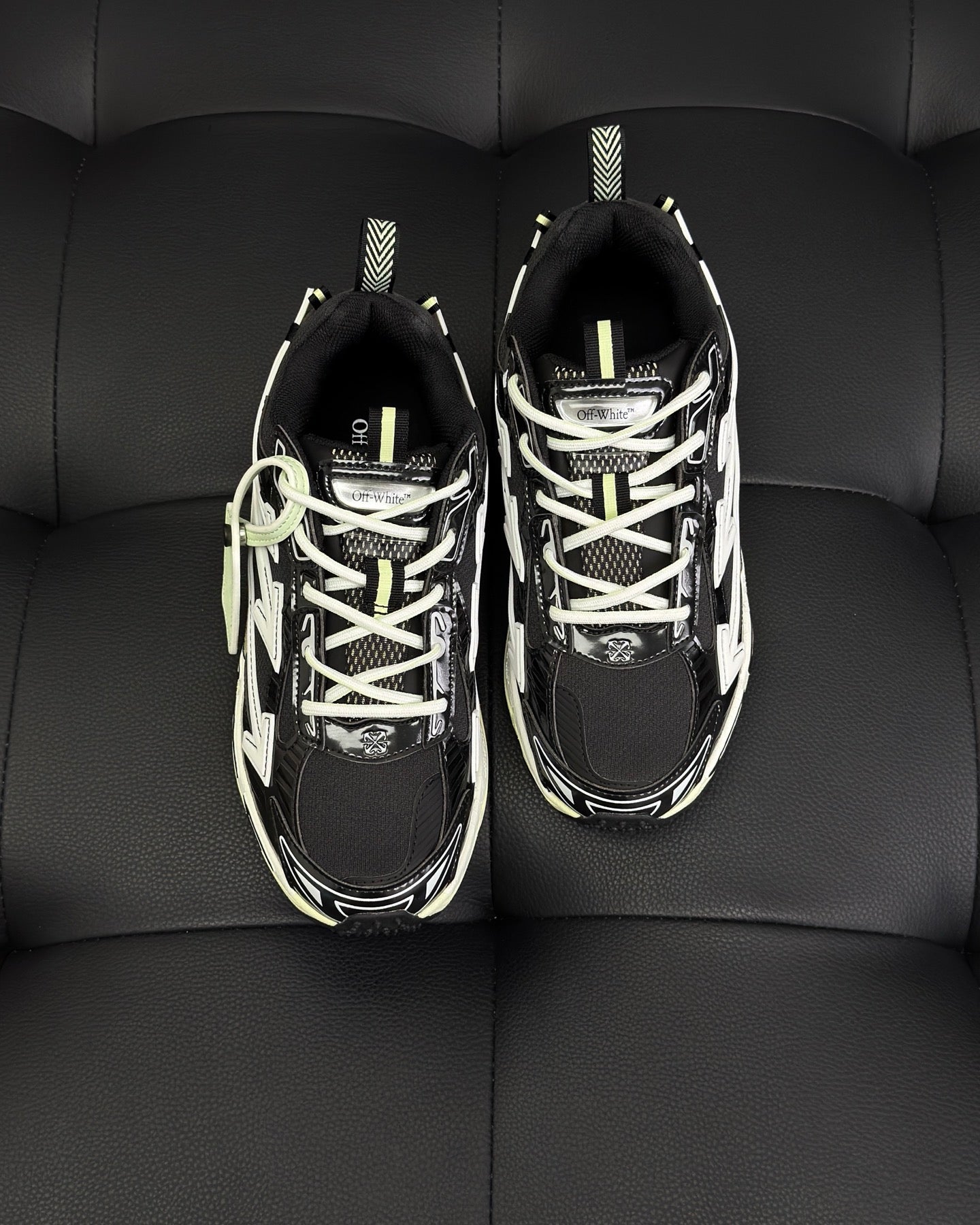 Off-White ODSY 1000 Sneaker