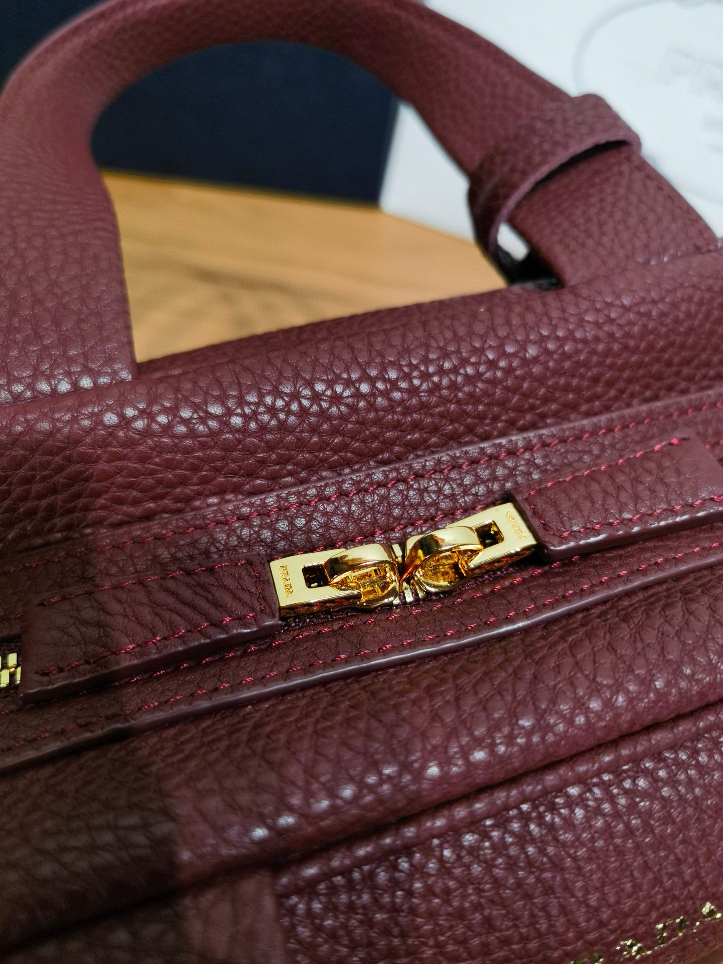 PD Leather Top-Handle Bag
 28x20x13cm