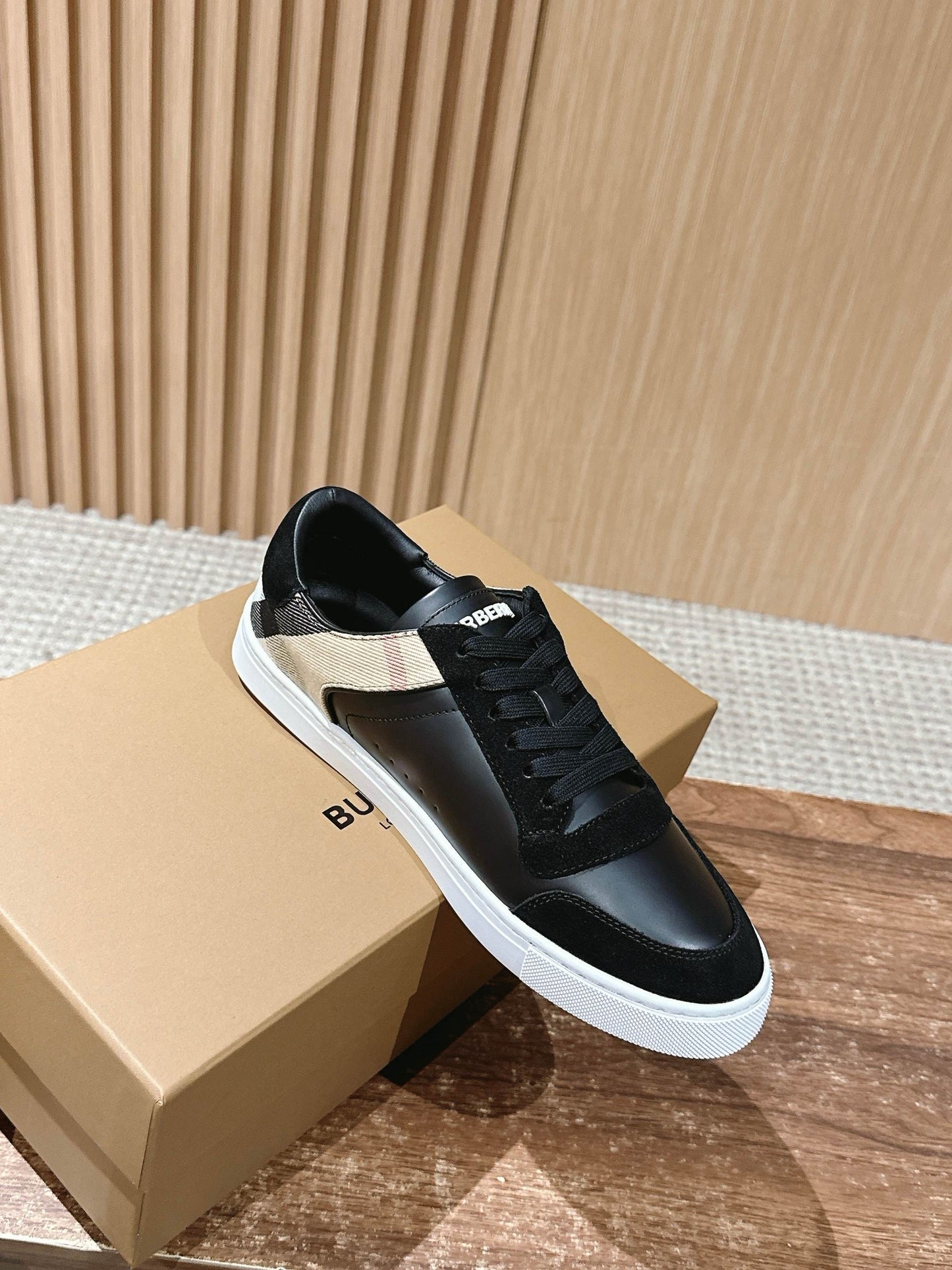 Burberry Sneakers