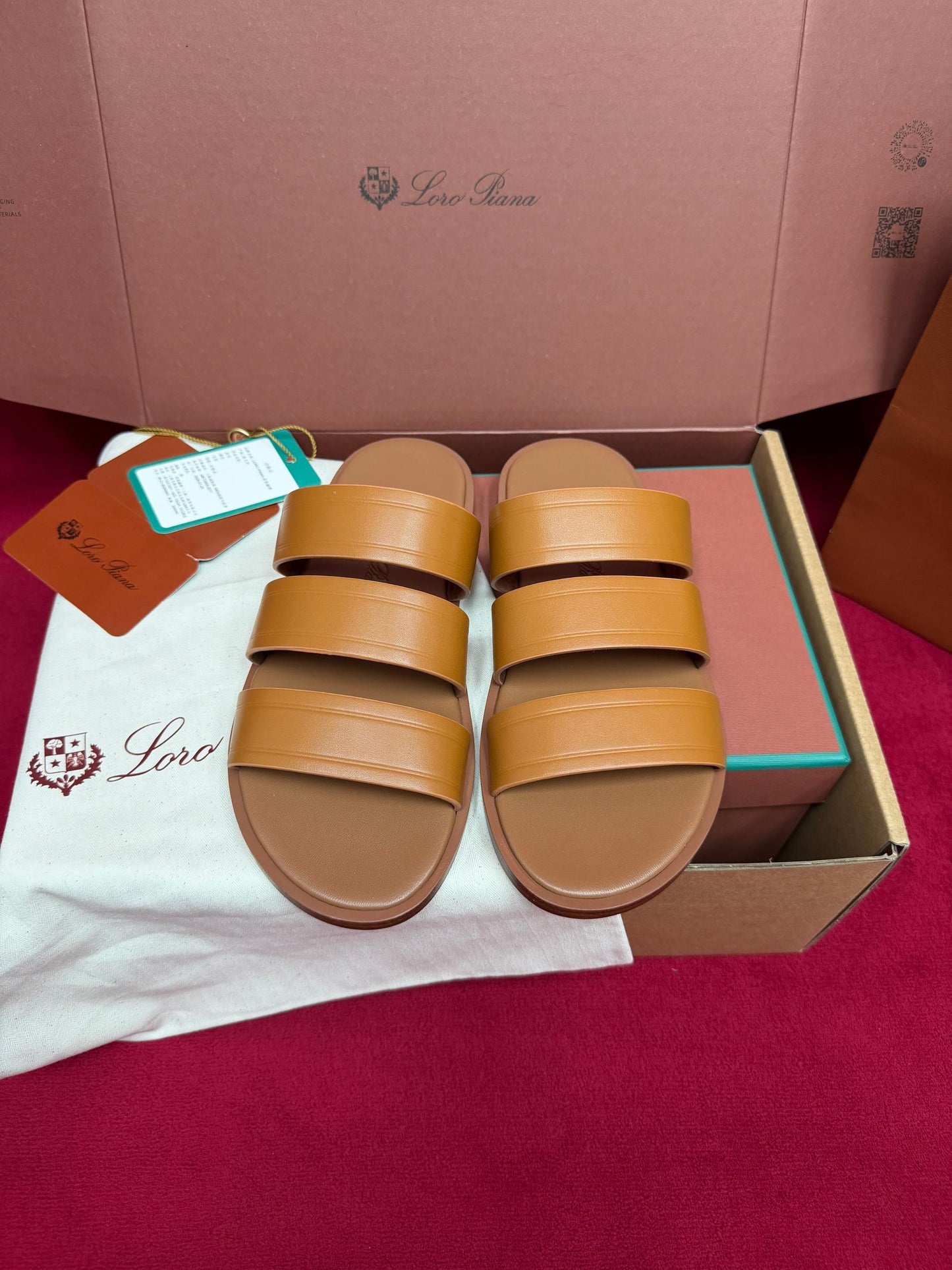 LP Sandals