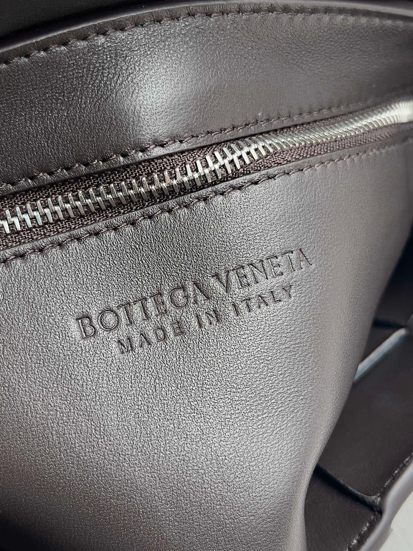 BV Cassette Camera Bag