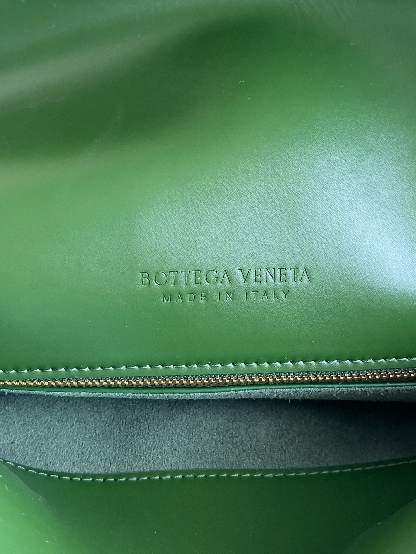 BV Liberta Crossbody Bag