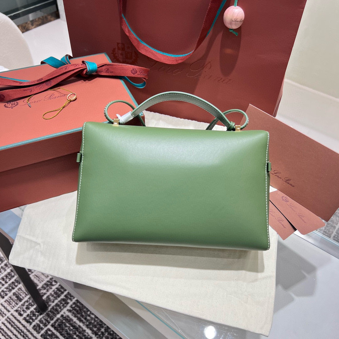 Loro Piana Extra Bag 27