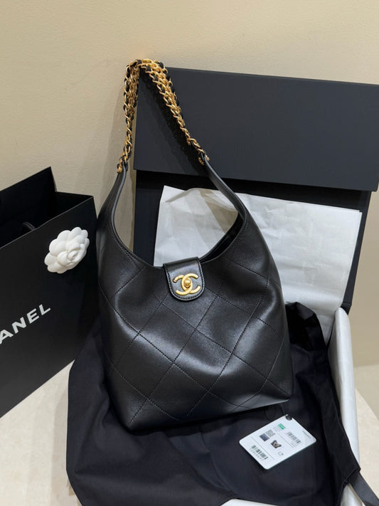 Chanel 25P Hobo (35x30x14cm)