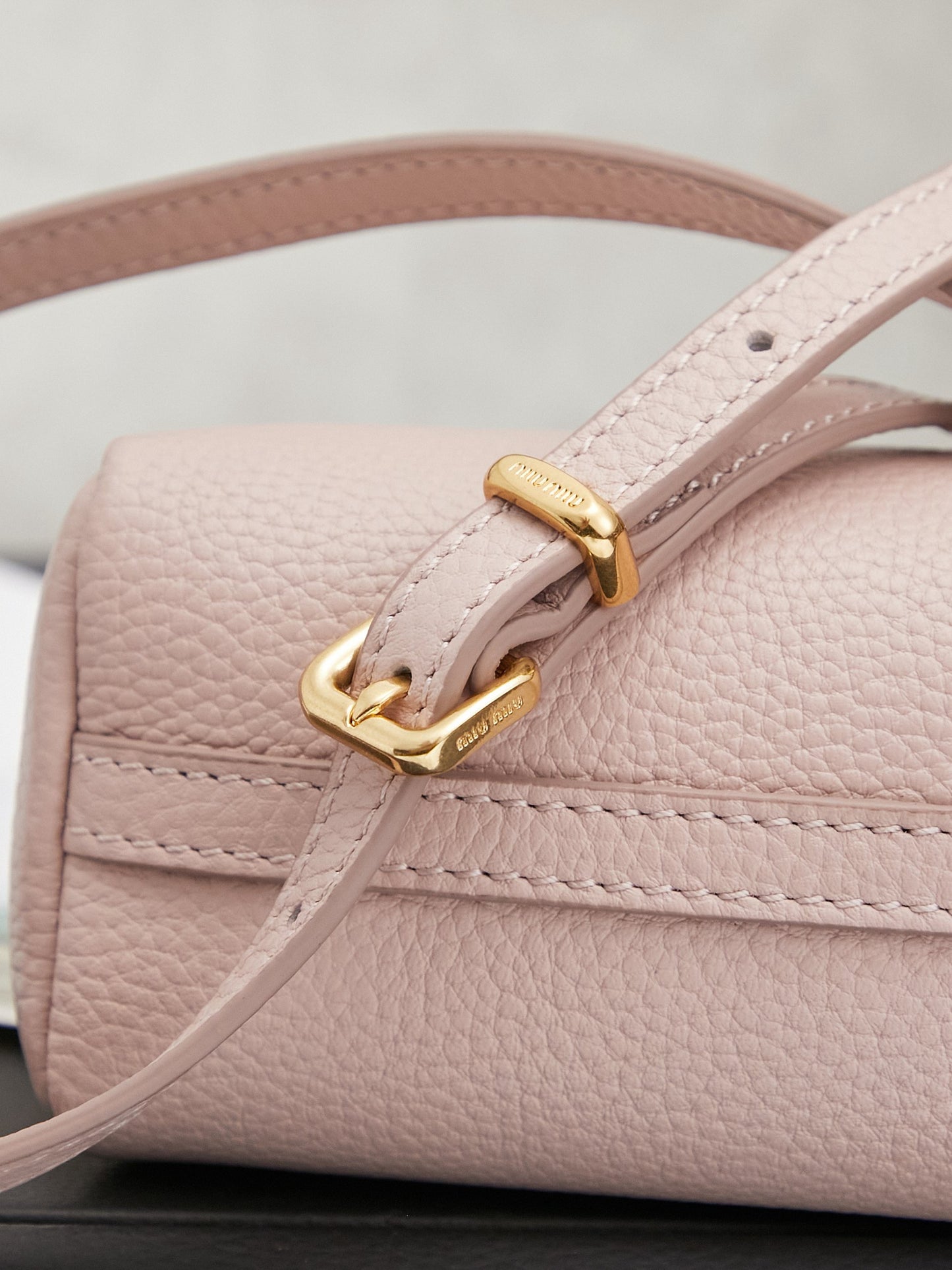 Miu Miu Cross Body Bag 18x10x7cm