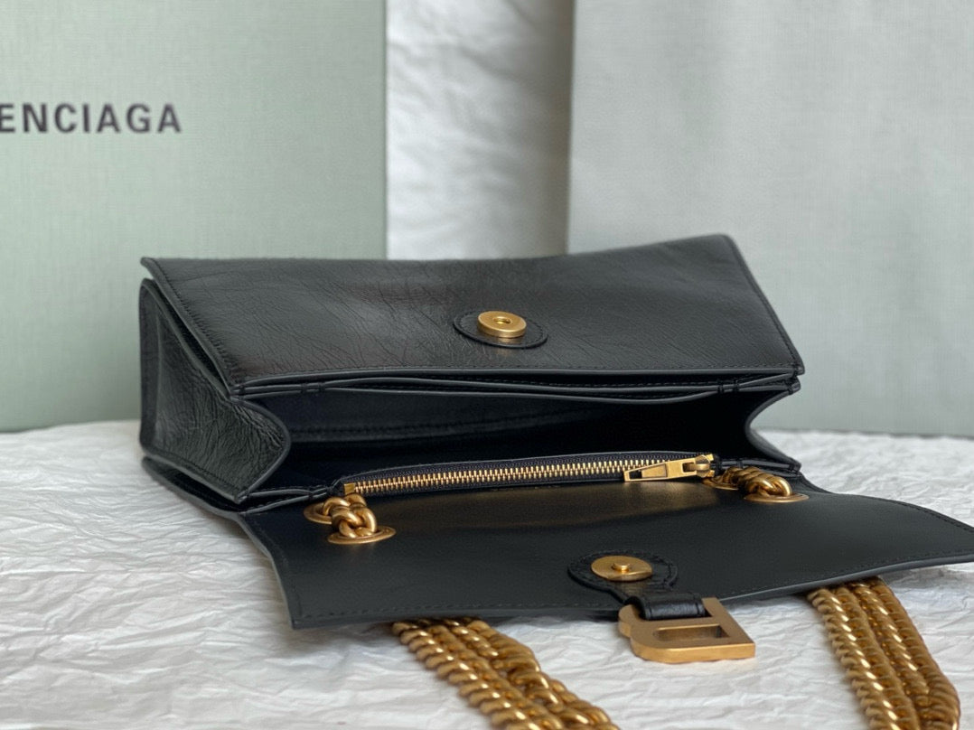BLCG Crush Handbag(25x15x9.5cm)