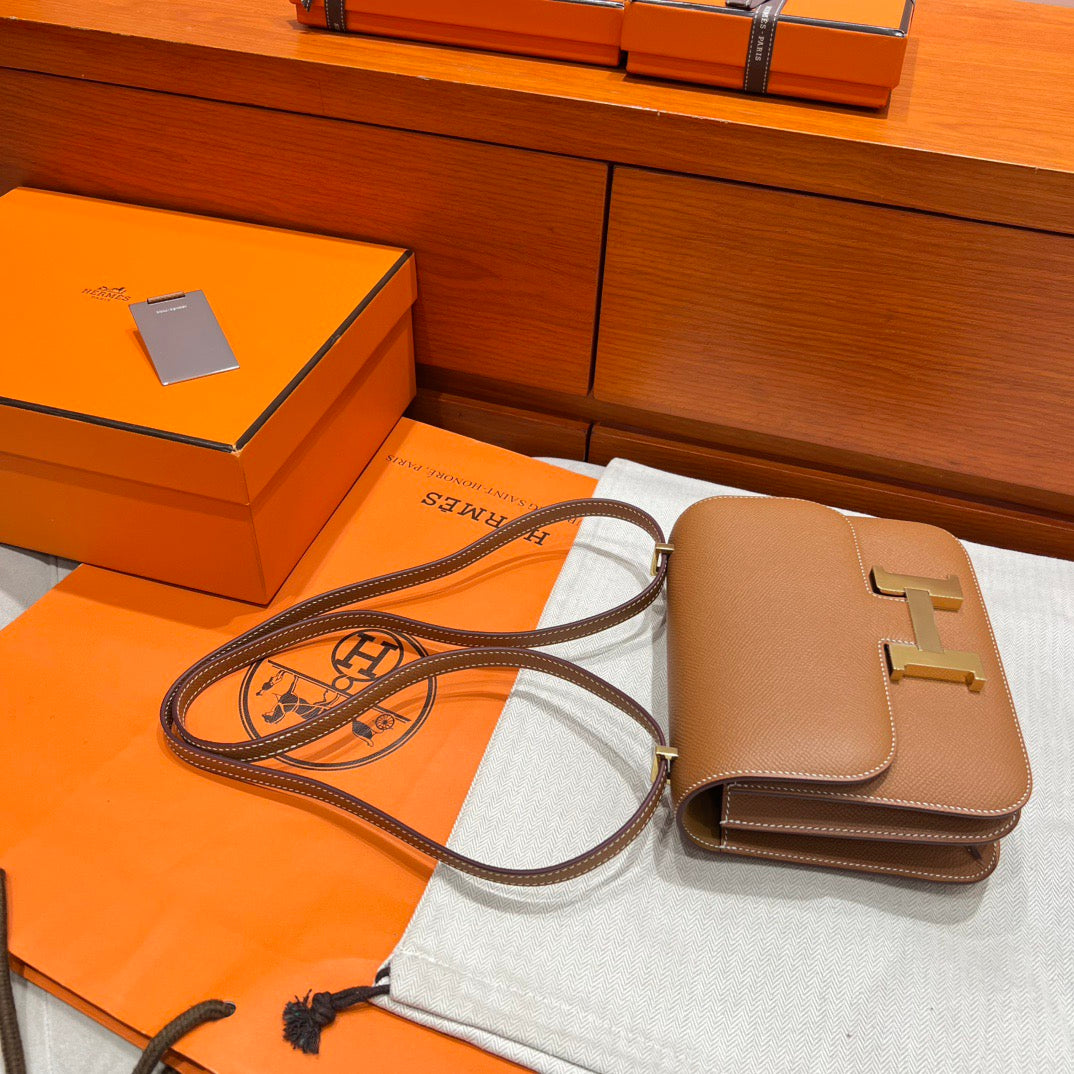 Hermes Constance 19