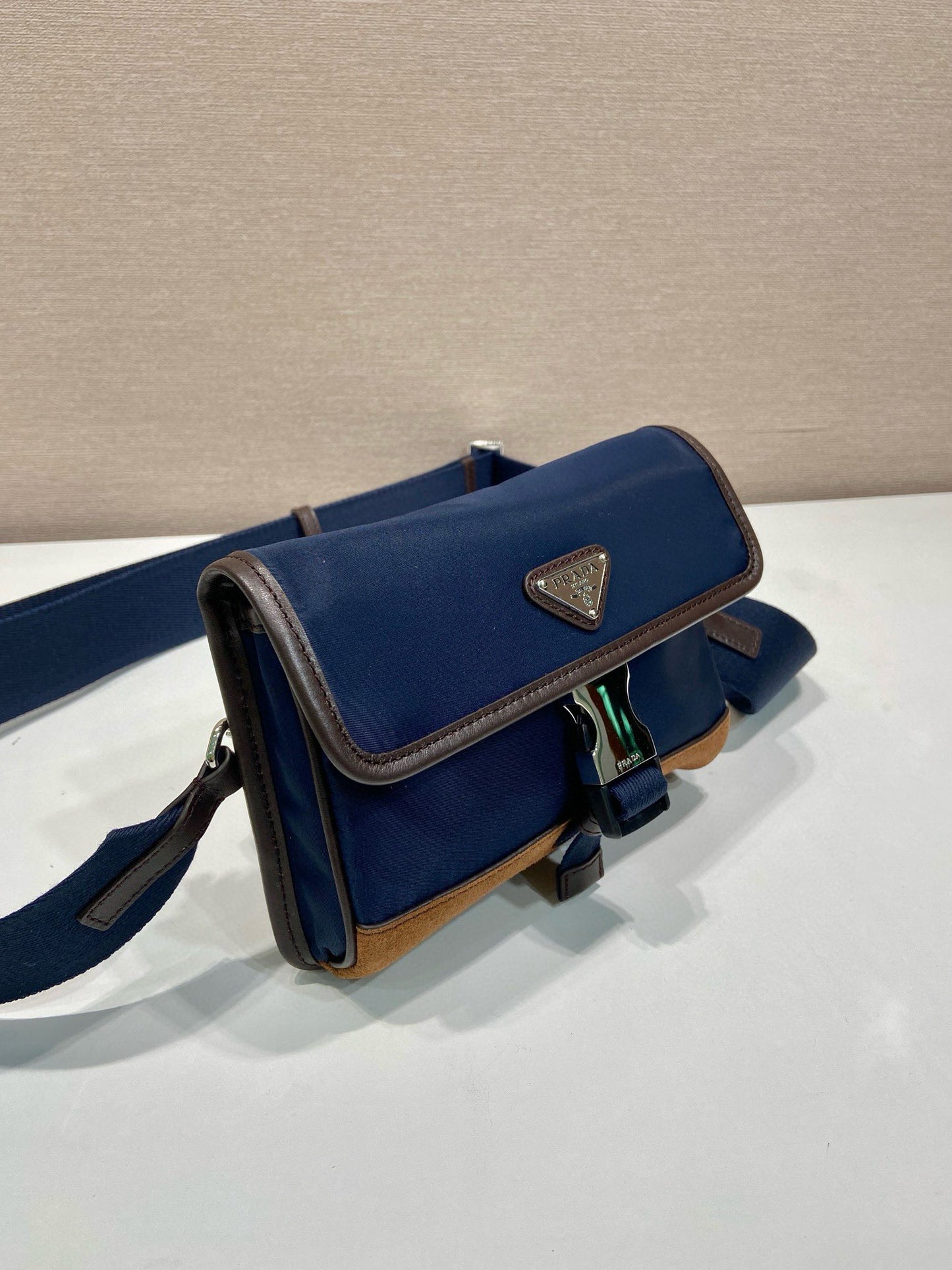 Prada Messenger Bag 18x14x3CM