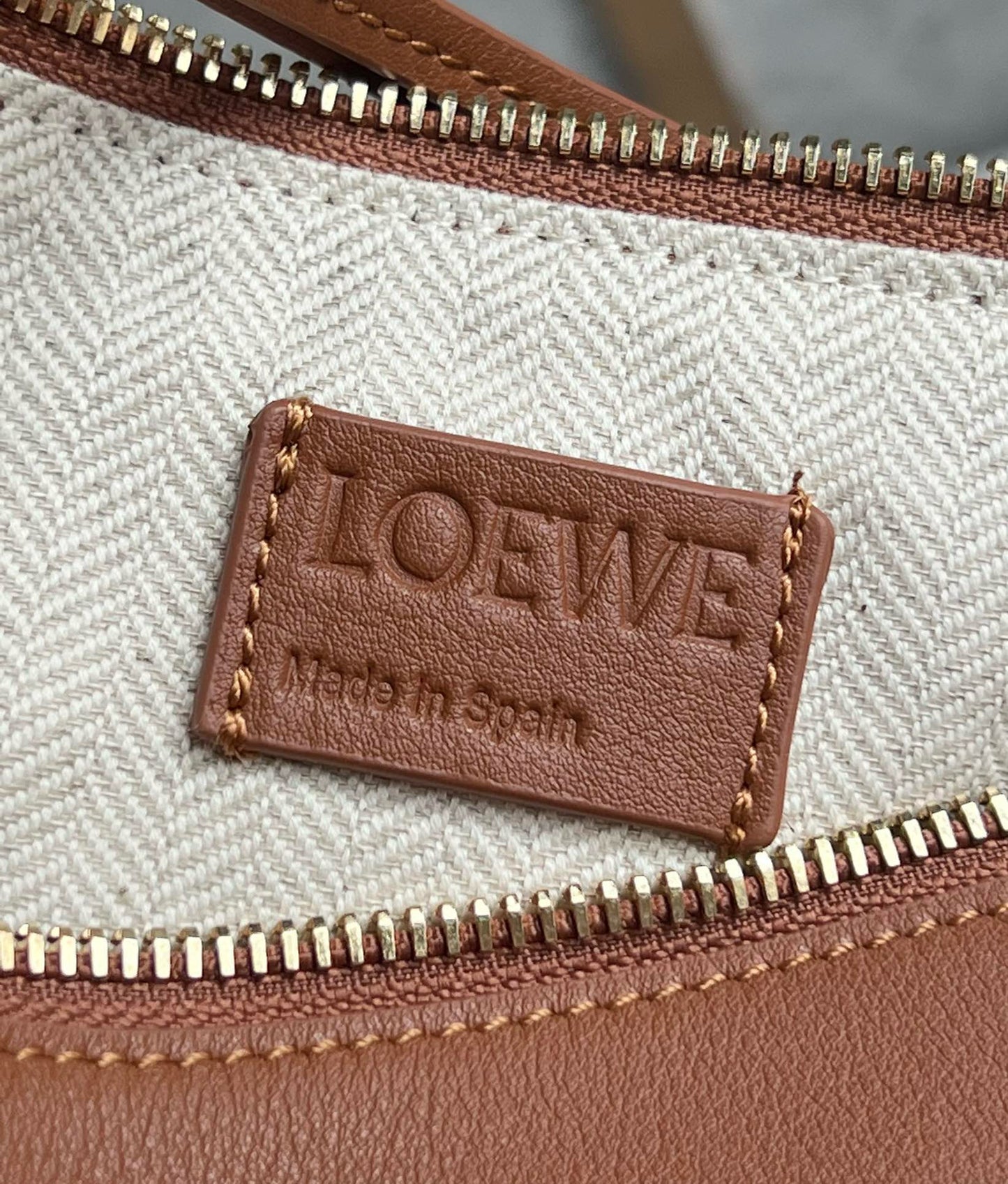 Loewe Puzzle Shoulder Bag(28x17x9.5cm)