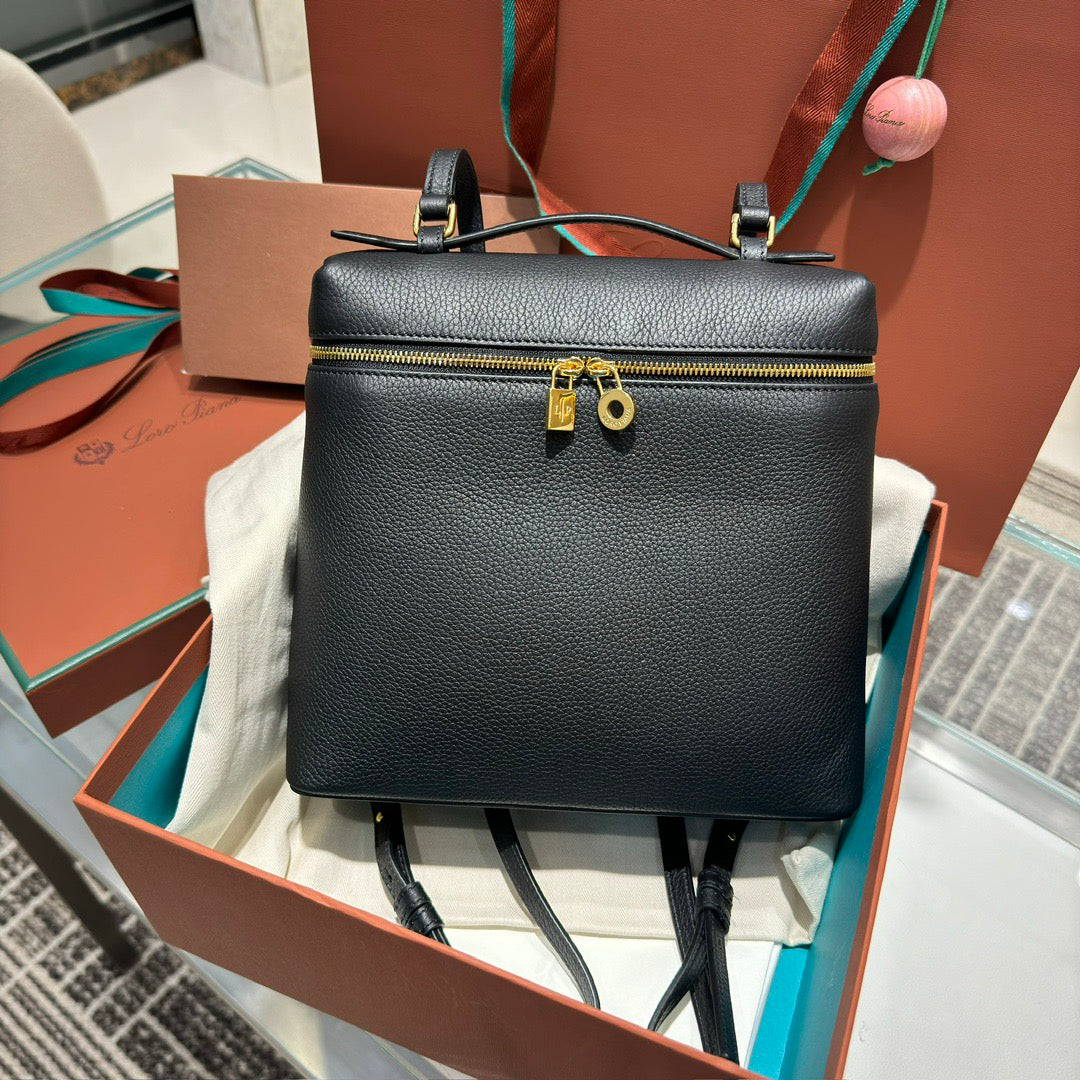 LP Extra Pocket L23.5 Backpack
