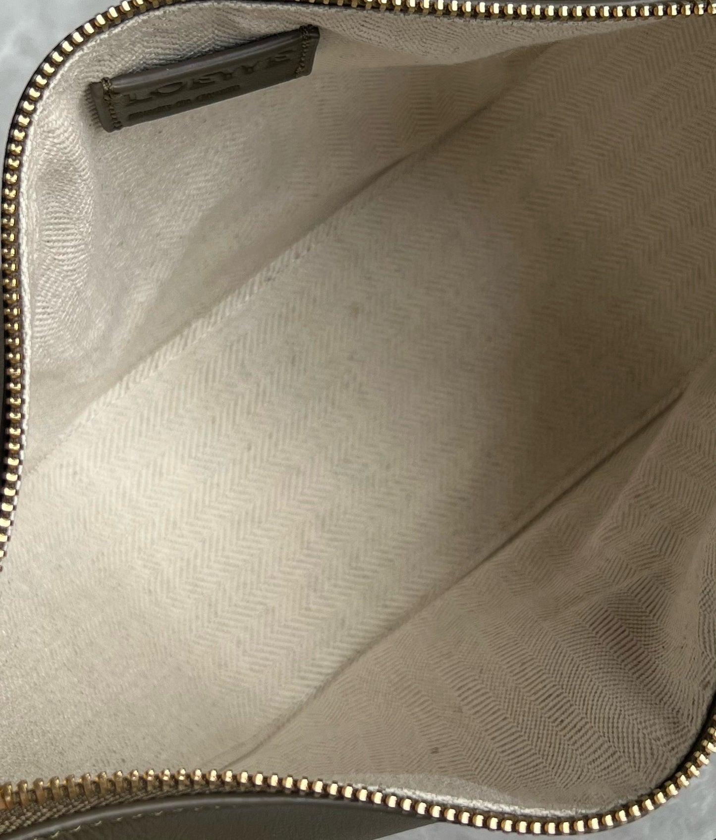 Loewe Hammock Hobo Bag(28x17x9.5cm)