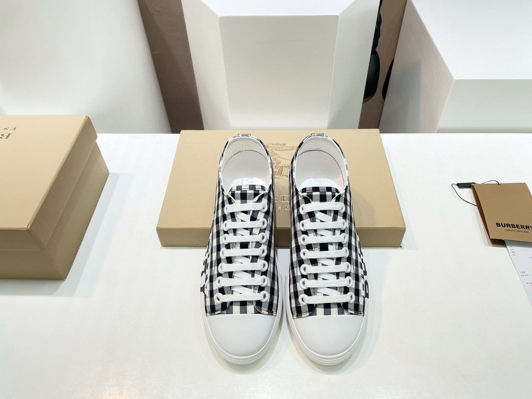 Burberry Sneakers