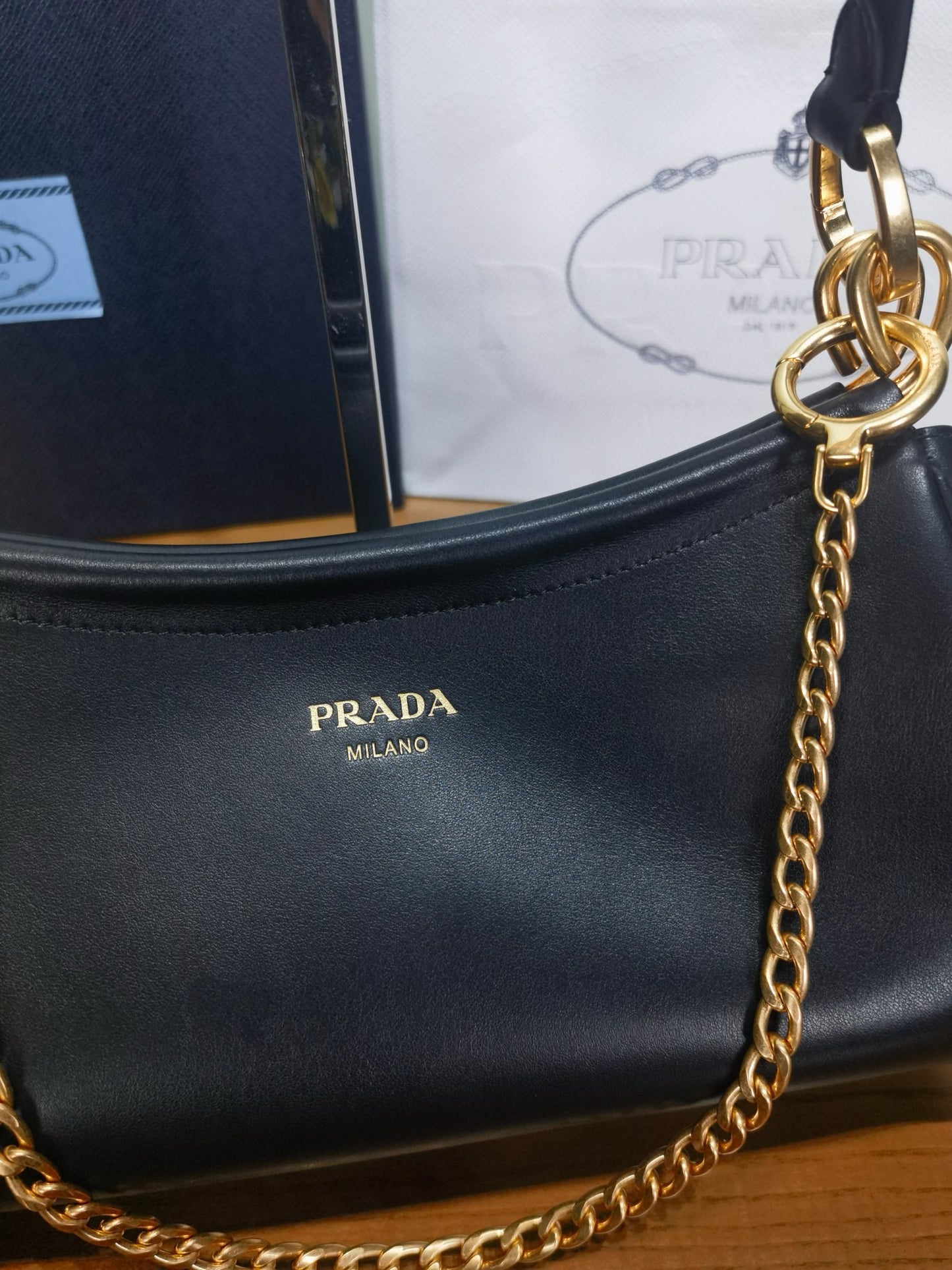PD Enchaine Shoulder Bag