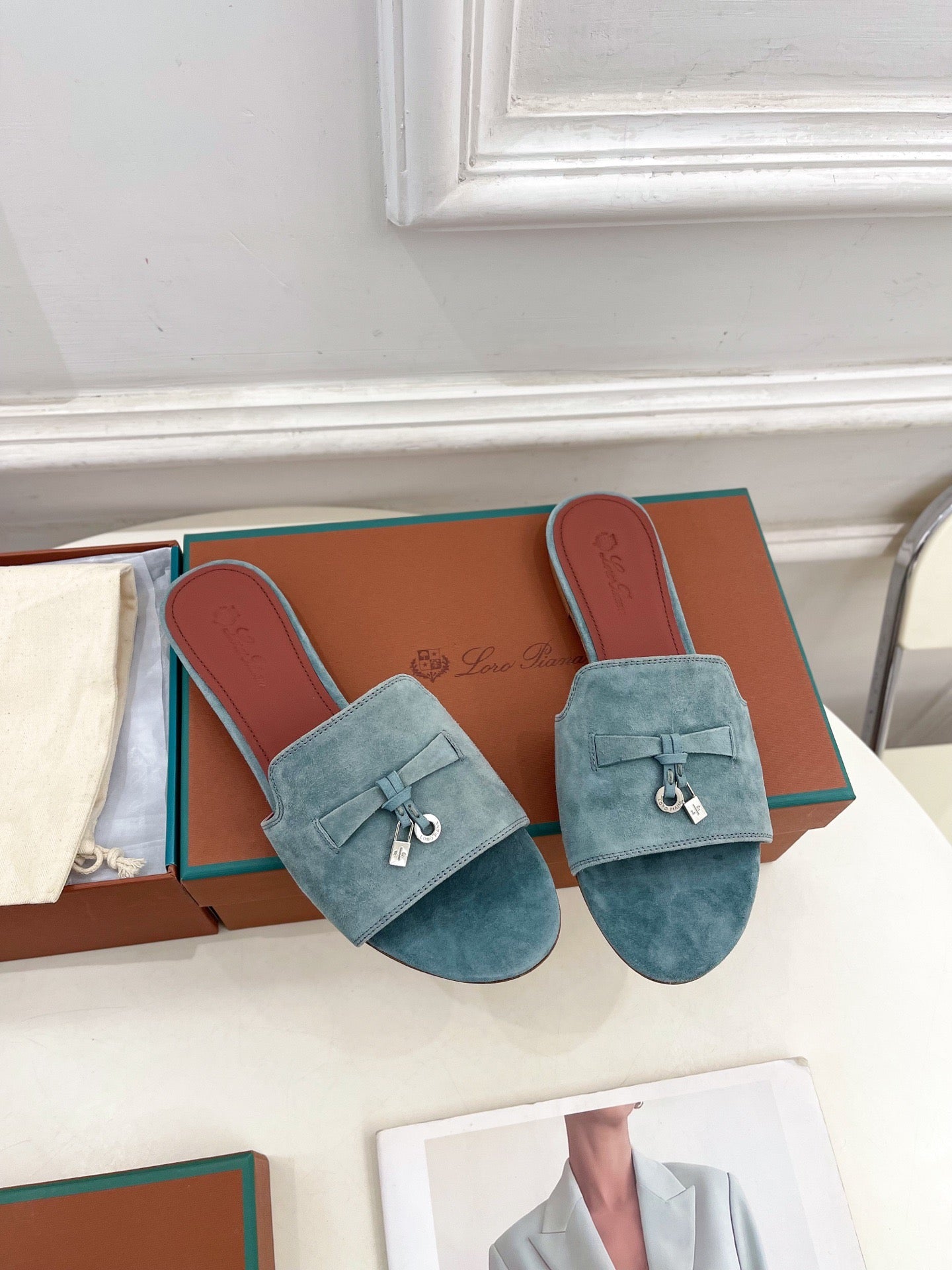 LP Sandals