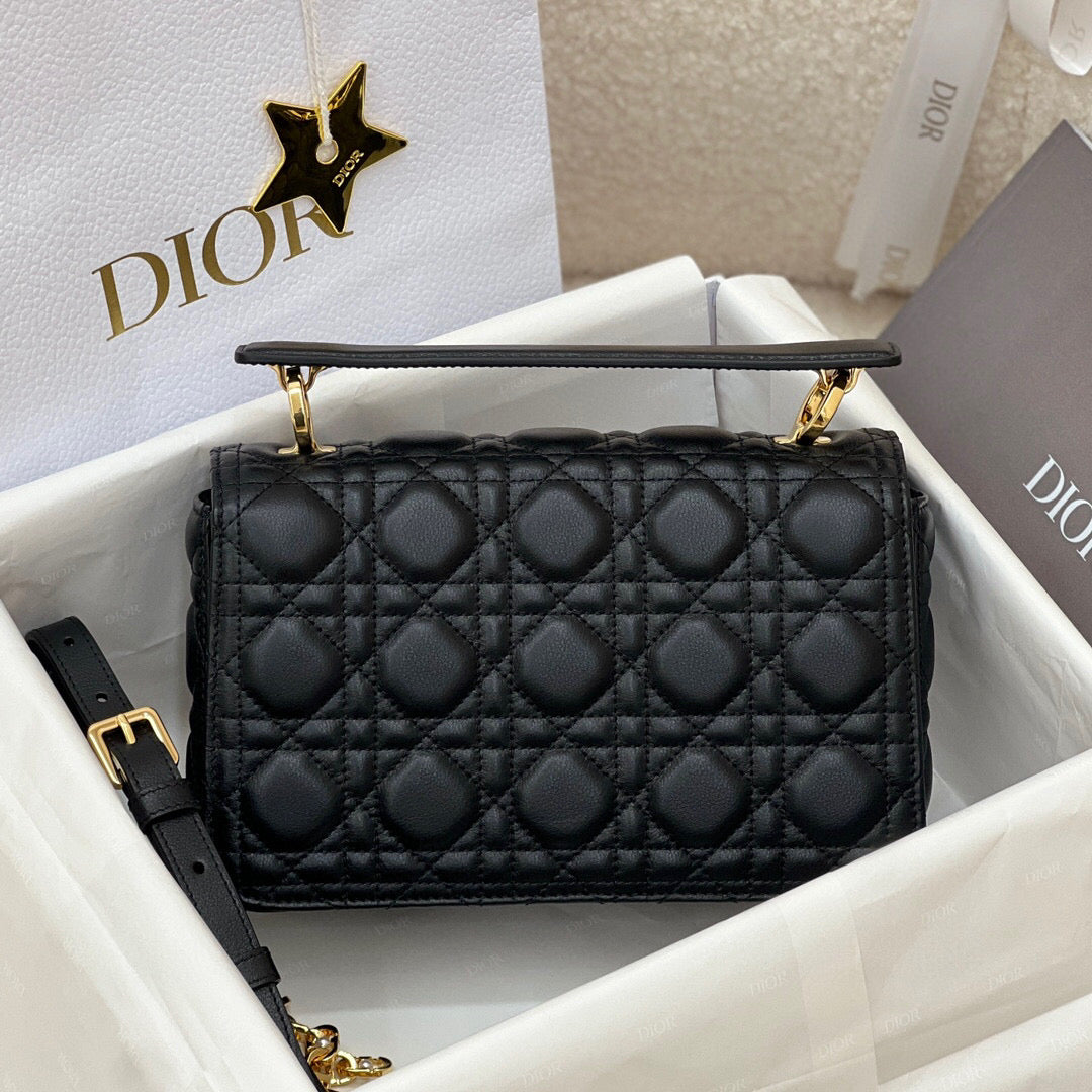Dior Mini Jolie