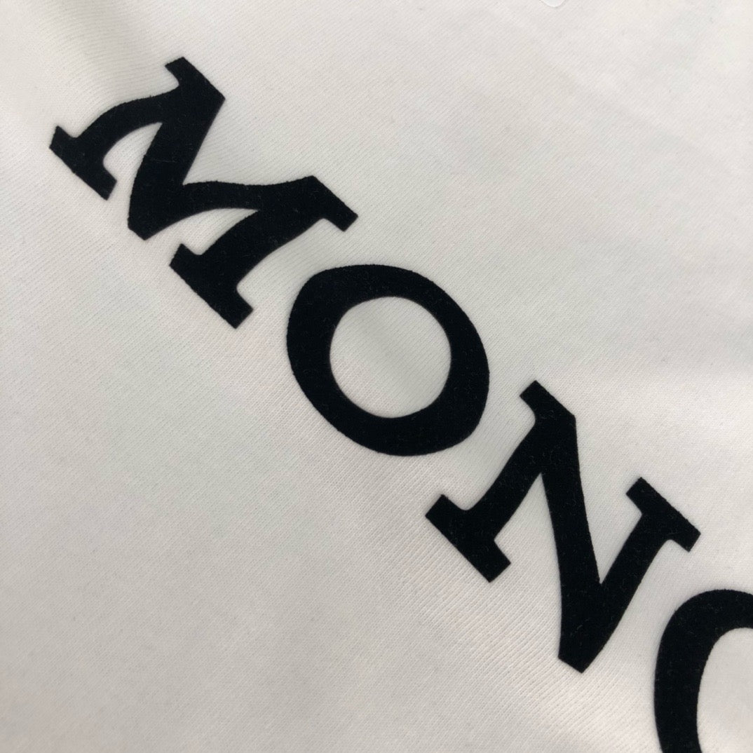 Moncler T-shirt