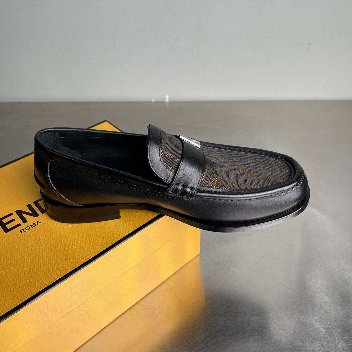 Fendi Loafer