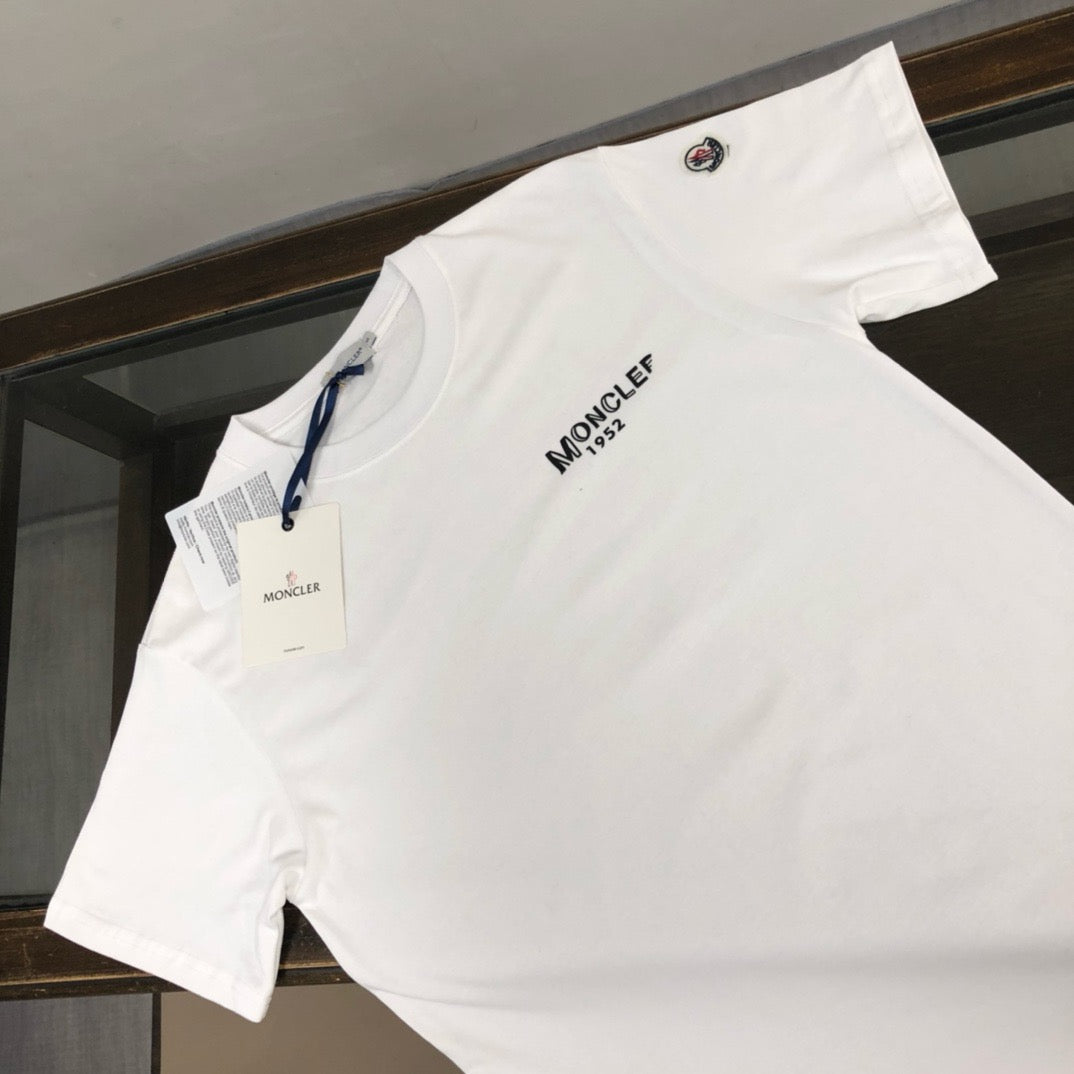 Moncler T-shirt