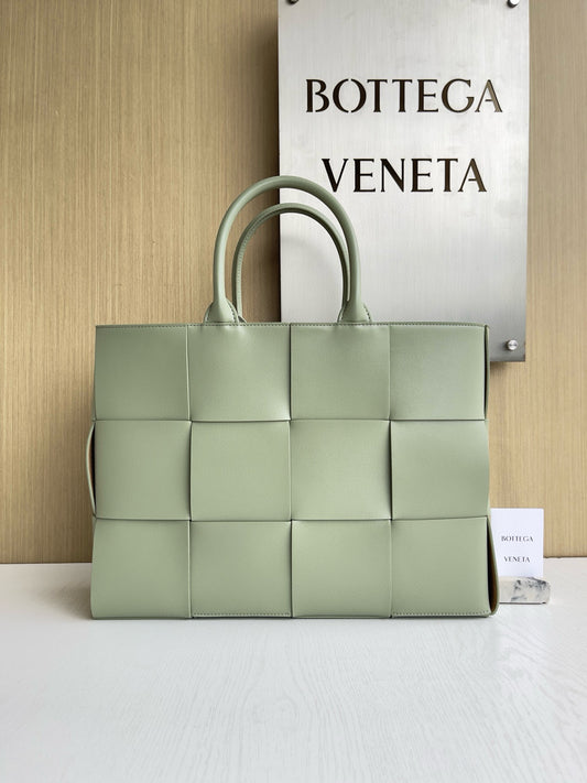 BV Arco Tote Bag