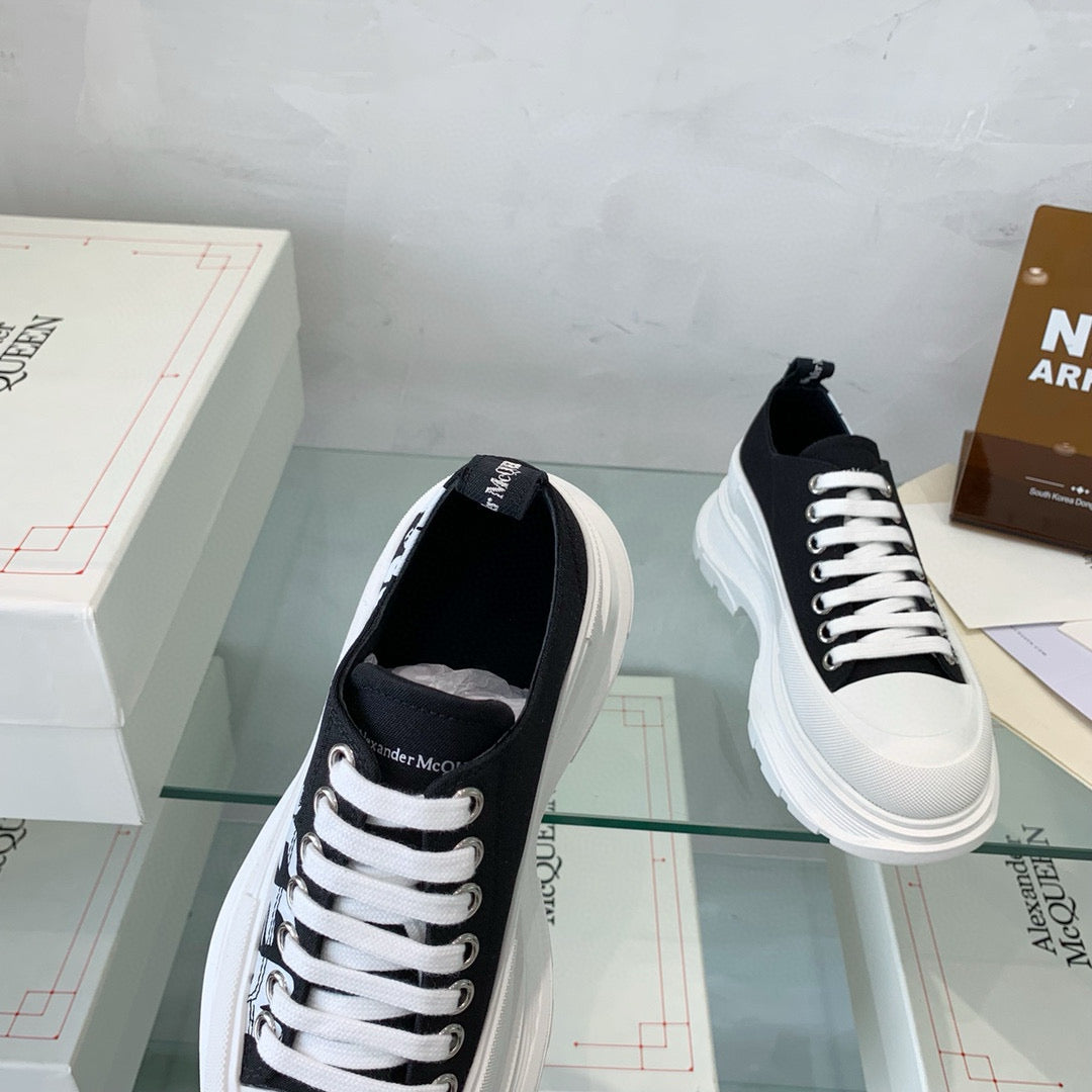 Alexander McQueen Sneakers