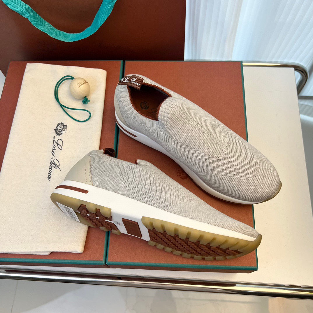 LP Sneakers