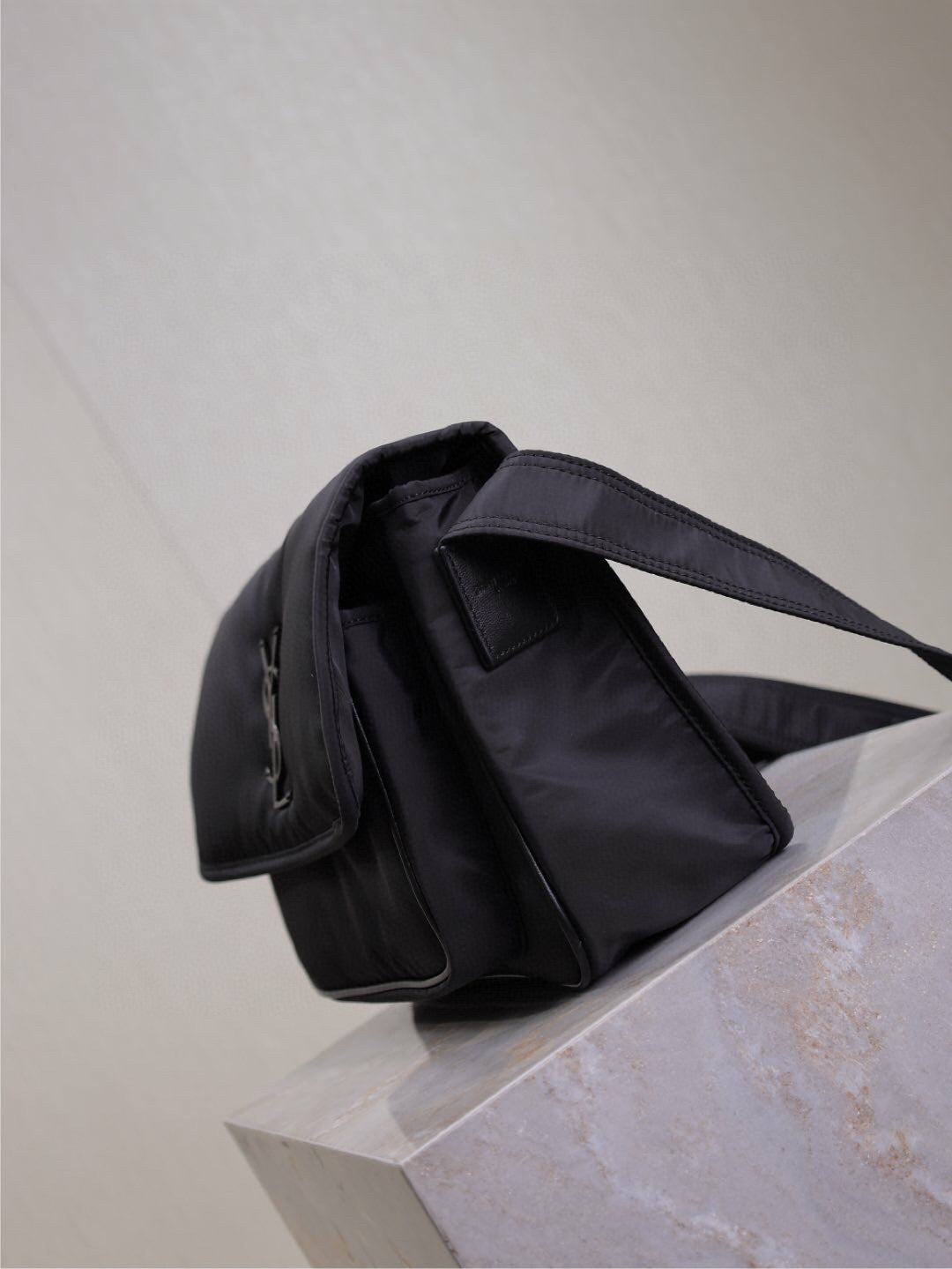 YSL SLING BAG 28×20×8.5cm