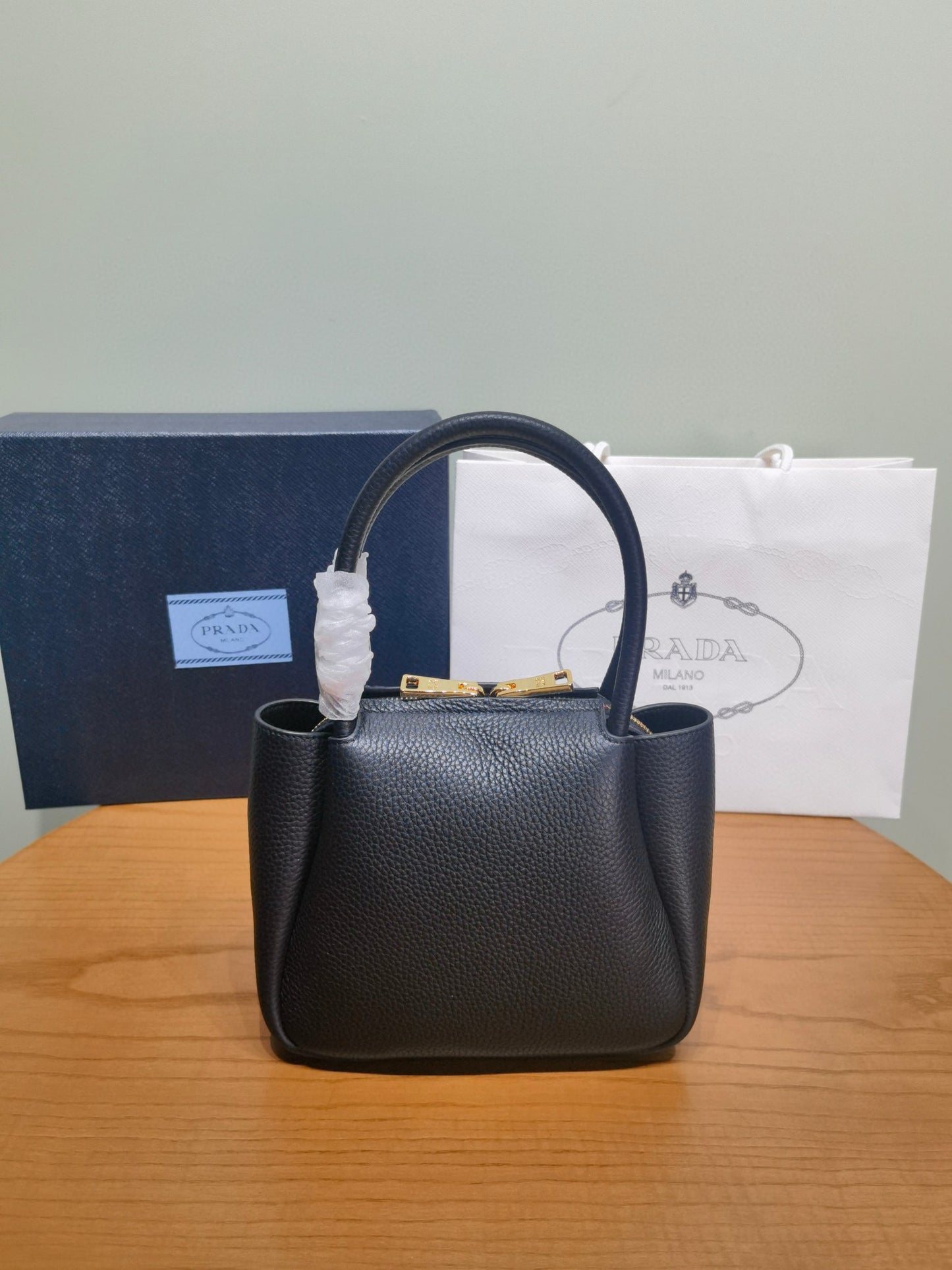 PD Small Leather Tote Bag 19.5x18x9cm