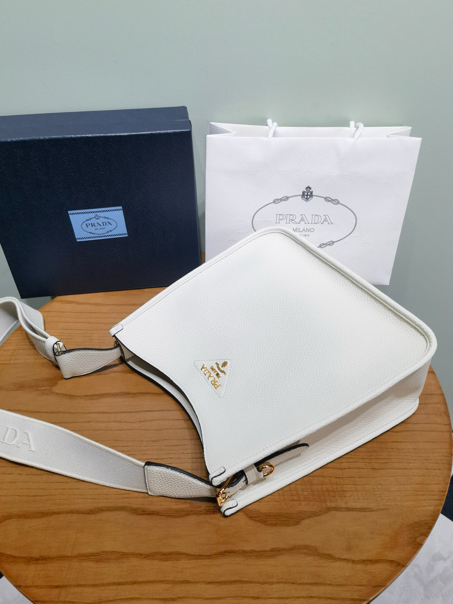 PD Medium Leather Shoulder Bag 30x28x12cm