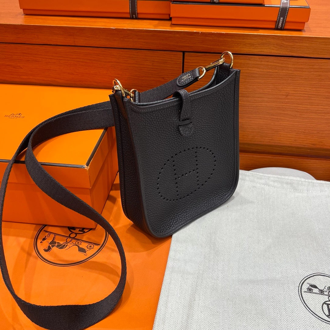 Hermes Evelyne 17