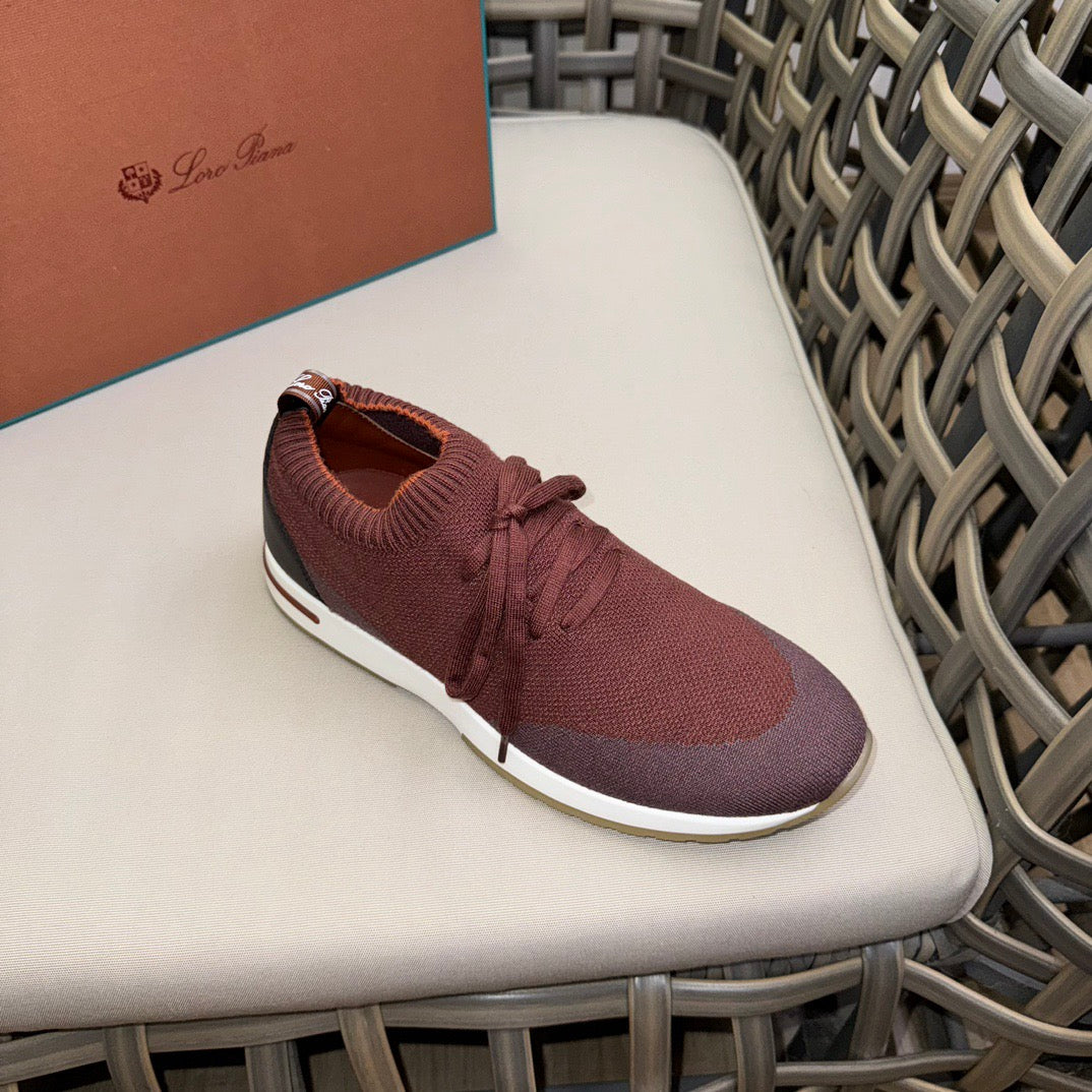 LP Sneakers