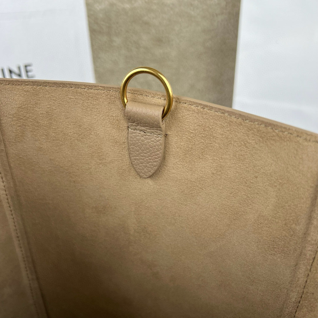 Celine Sangle Bucket